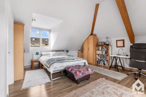 Photo 25- click for photo gallery